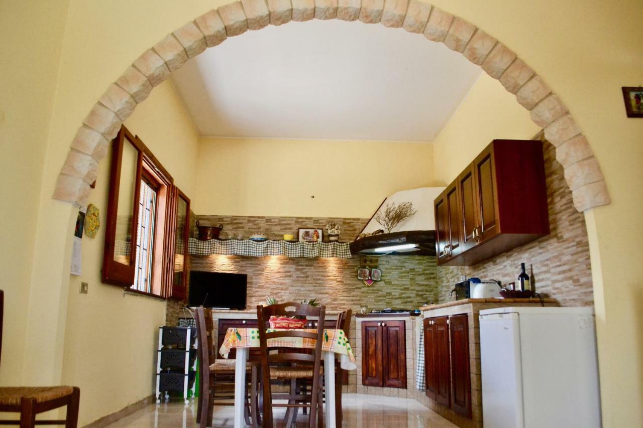 Villa Rosa - Ai Piedi Dell'Etna Brucoli Dış mekan fotoğraf